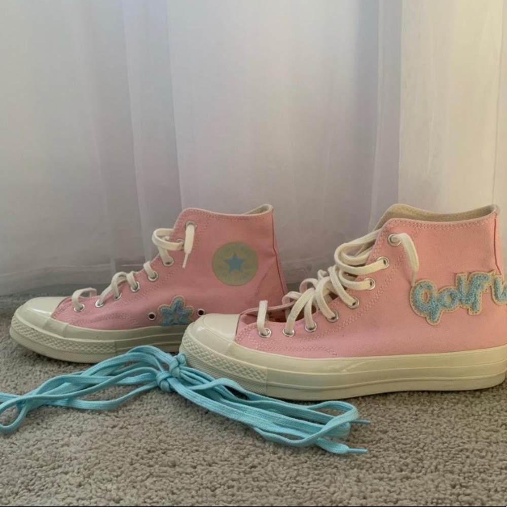 Baby pink and blue men’s 8.5, women’s 10.5 Golf Le Fleur converse